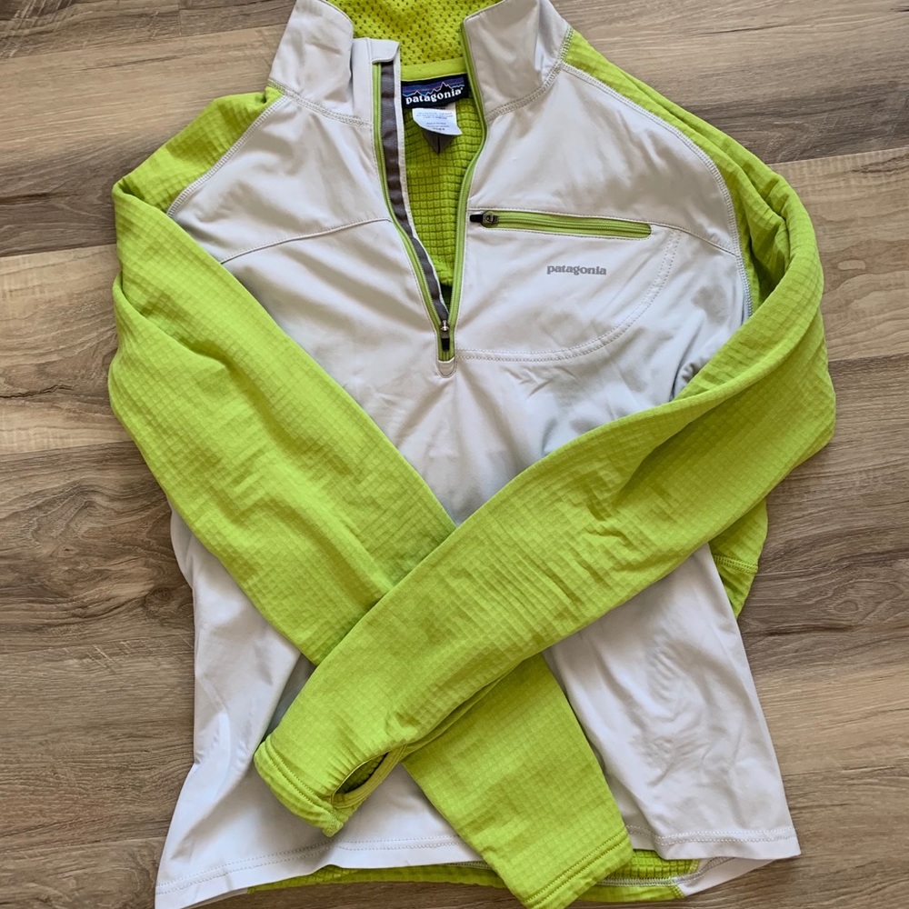 Patagonia men’s pullover